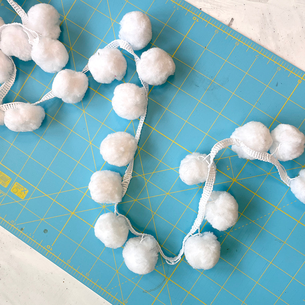 CLEARANCE - White Pom Pom Trim