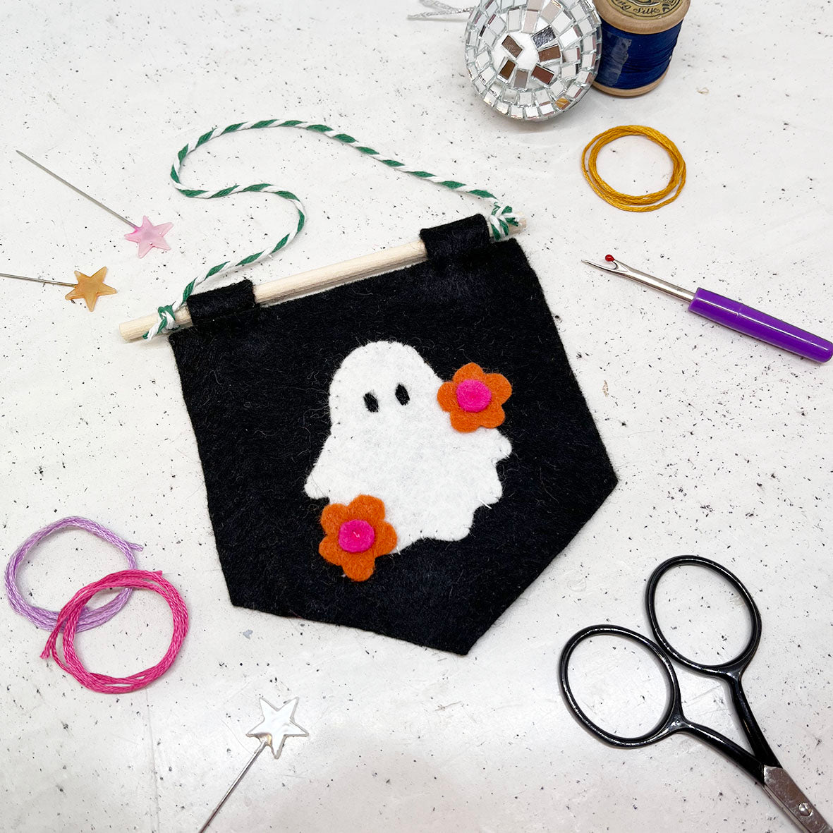 Felt Ghost Banner Craft Kit