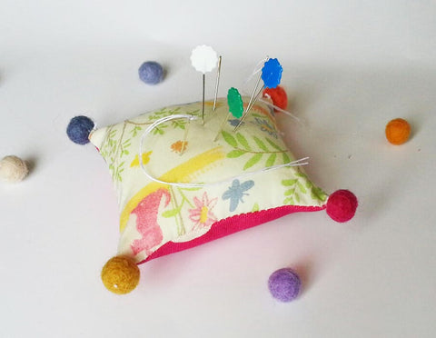 Make + Do! Pom Pom Pin Cushion!