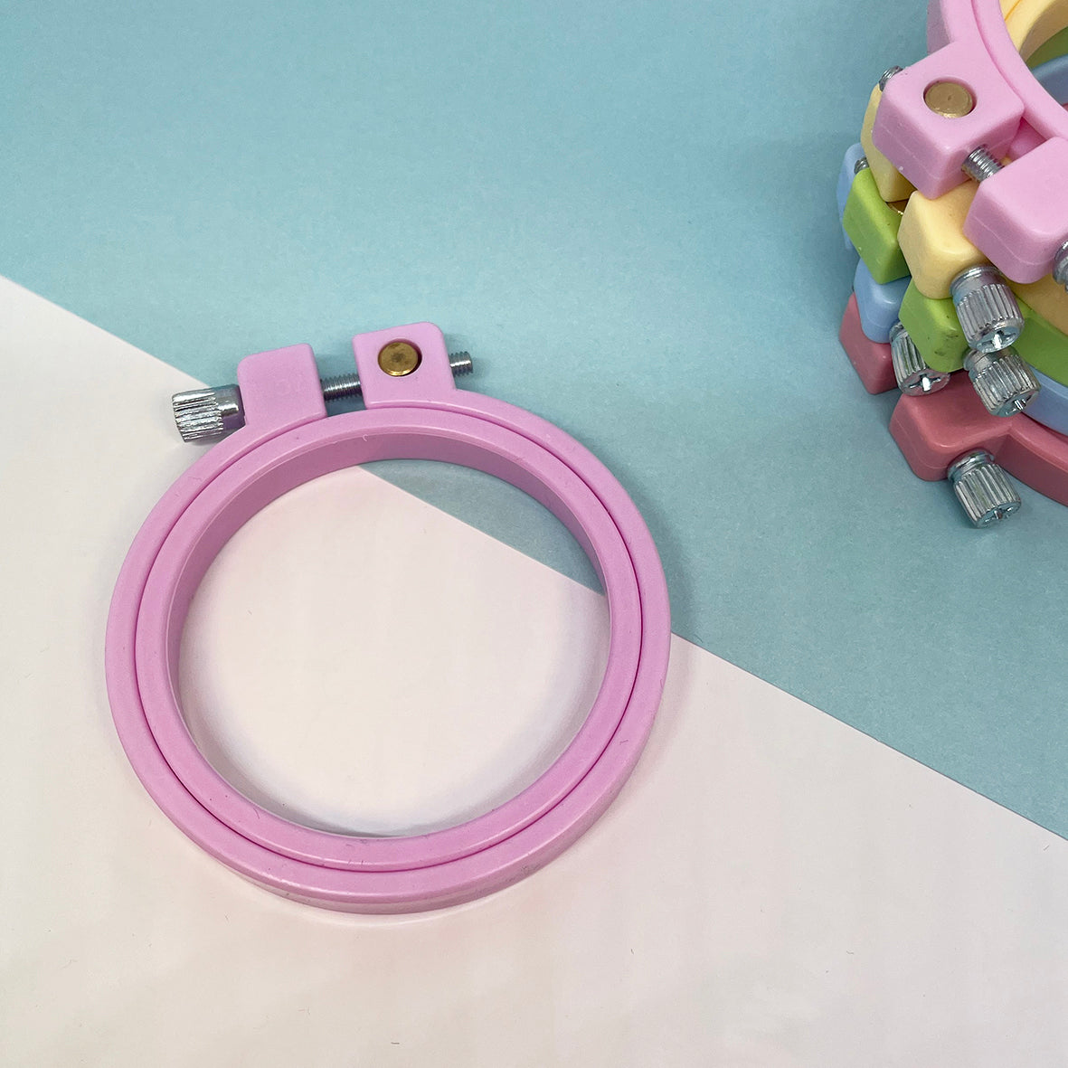 Sweet Lilac - 7cm Mini Embroidery Hoop