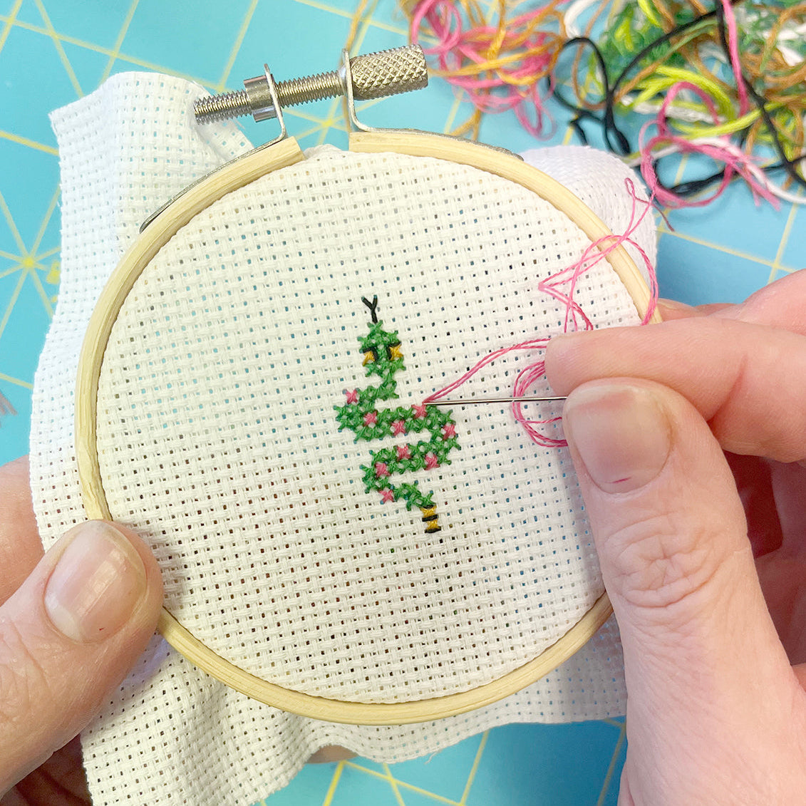 snake cross stitch design