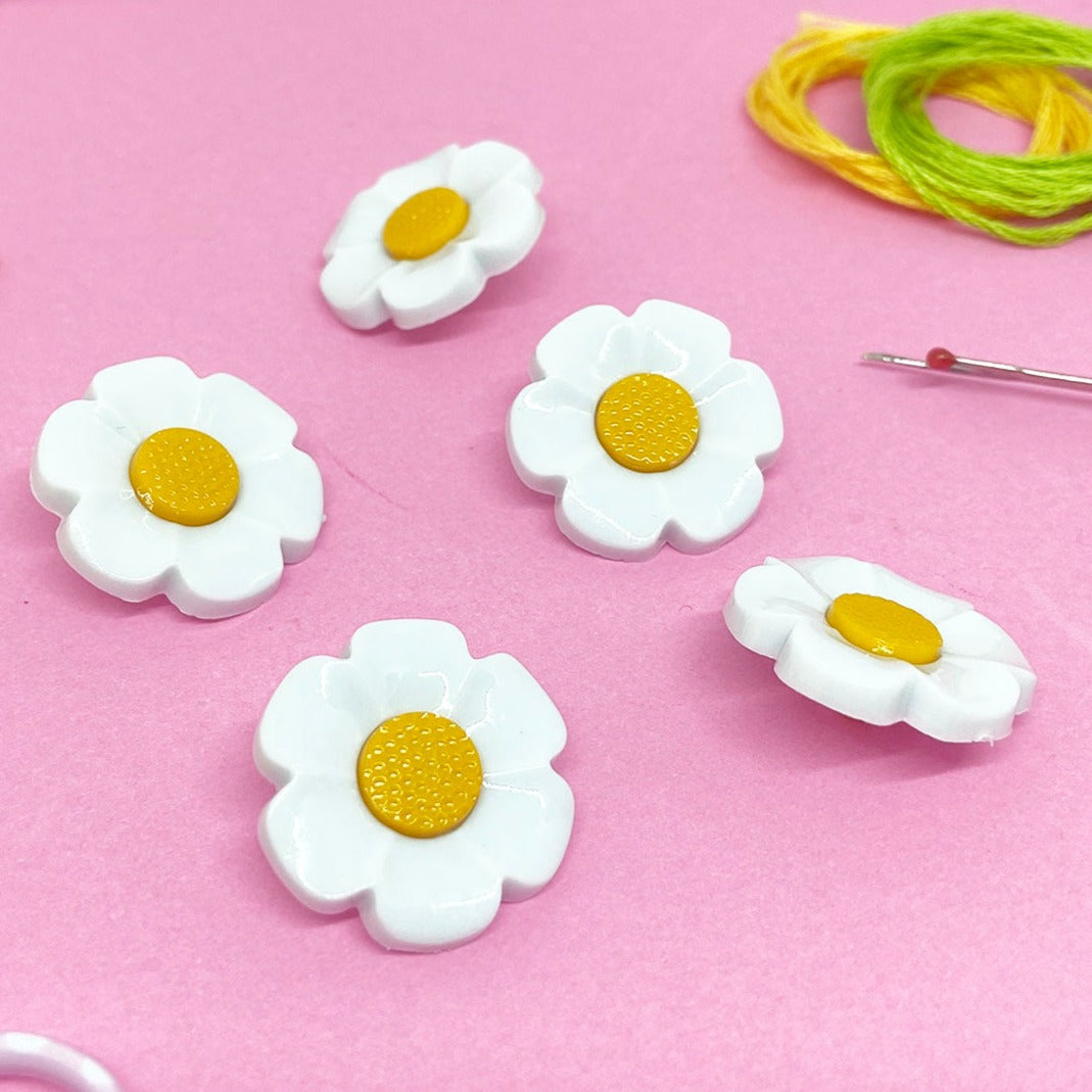 Daisy Button Set